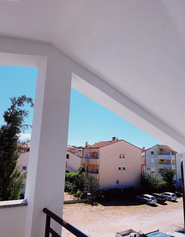 Apartmani Marin Medulin Extérieur photo